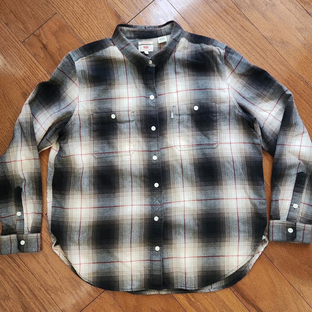 Levi's Woman's Boyfriend Fit Black Plaid Flannel Shirt XL